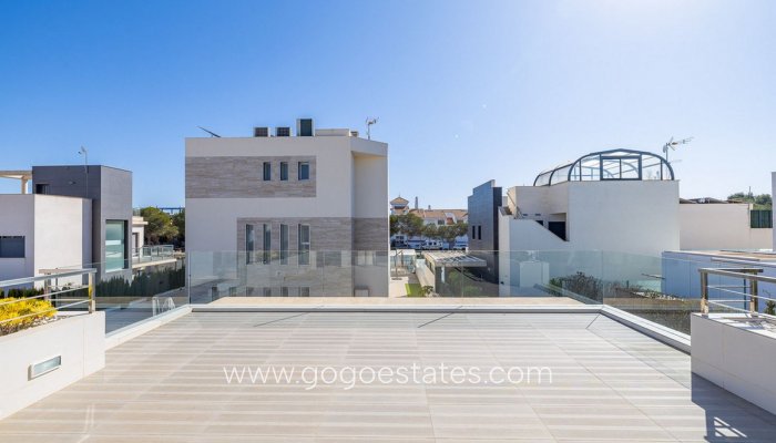 Te koop - Huis - Vrijstaande Villa - Orihuela - Campoamor