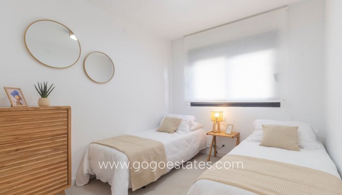 Te koop - Huis - Vrijstaande Villa - Torrevieja - Torrevieja Centro