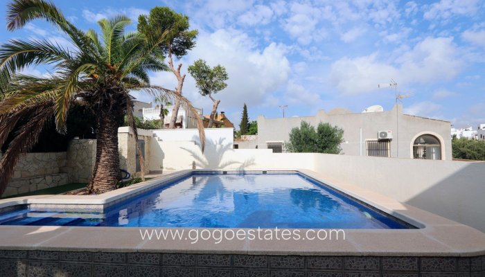 Te koop - Huis - Vrijstaande Villa - Orihuela - Los Balcones