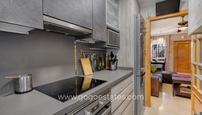 Te koop - Huis - Stadswoning - Torrevieja - Torrevieja Centro