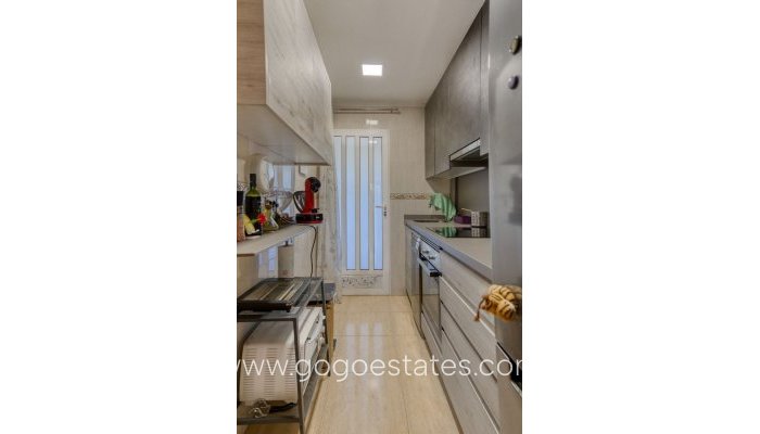 Te koop - Huis - Stadswoning - Torrevieja - Torrevieja Centro