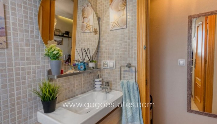 Te koop - Huis - Stadswoning - Torrevieja - Torrevieja Centro