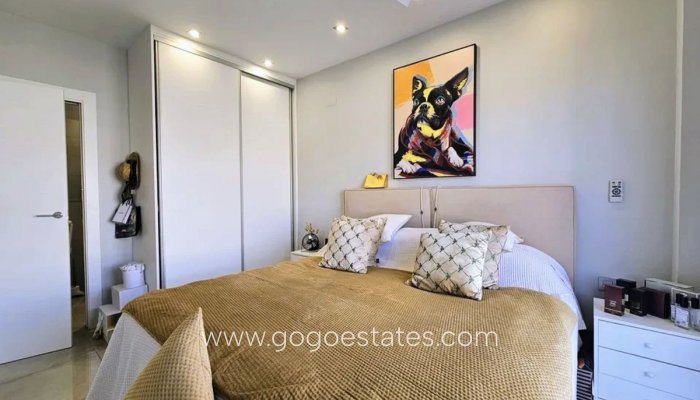 Te koop - Huis - Vrijstaande Villa - Orihuela - Villamartin