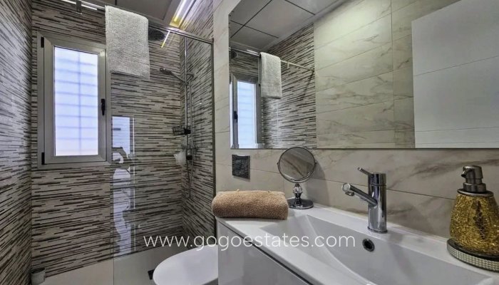 Te koop - Huis - Vrijstaande Villa - Orihuela - Villamartin