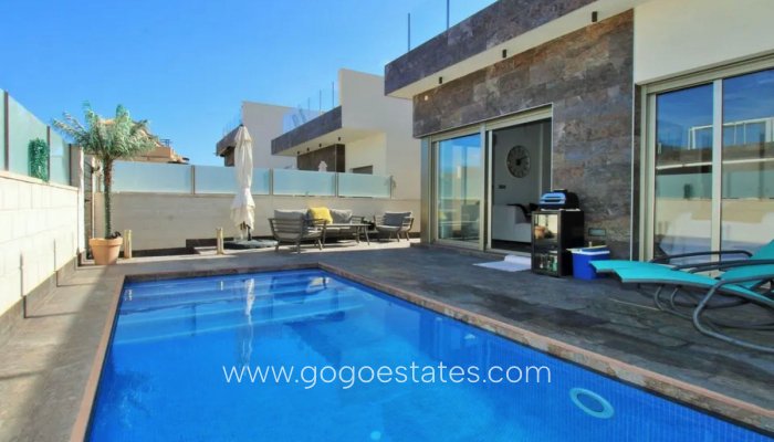 Te koop - Huis - Vrijstaande Villa - Orihuela - Villamartin