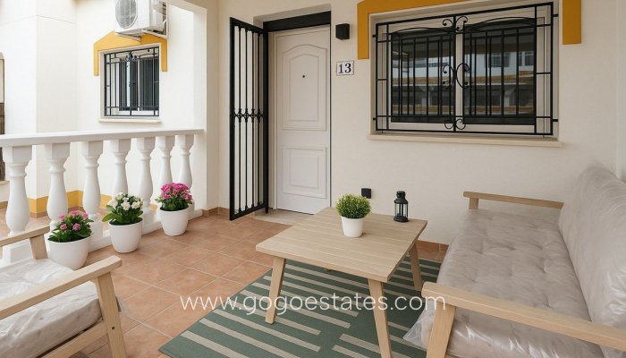 Te koop - Huis - Stadswoning - Orihuela - Punta Prima