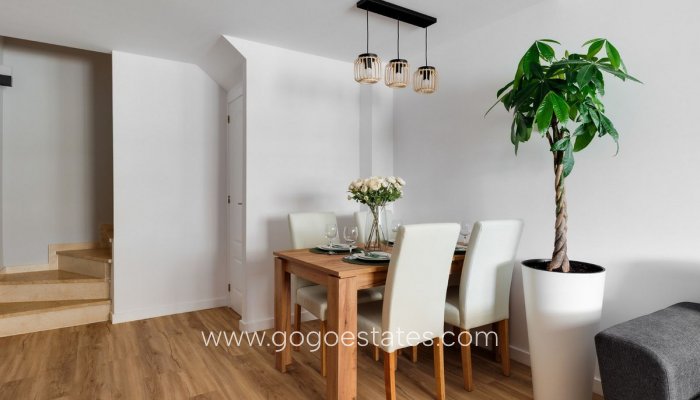 Te koop - Huis - Stadswoning - Orihuela - Punta Prima