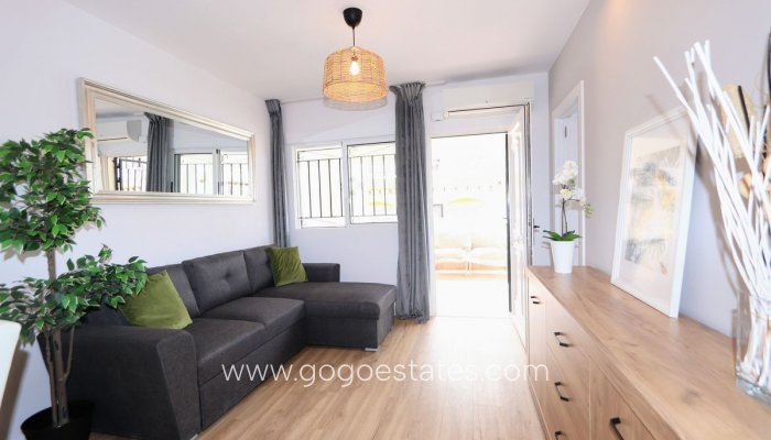 Te koop - Huis - Stadswoning - Orihuela - Punta Prima