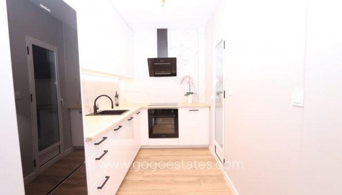 Te koop - Huis - Stadswoning - Orihuela - Punta Prima