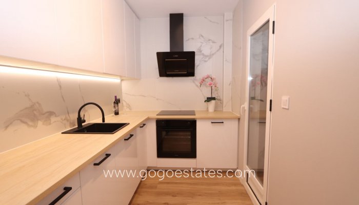 Te koop - Huis - Stadswoning - Orihuela - Punta Prima