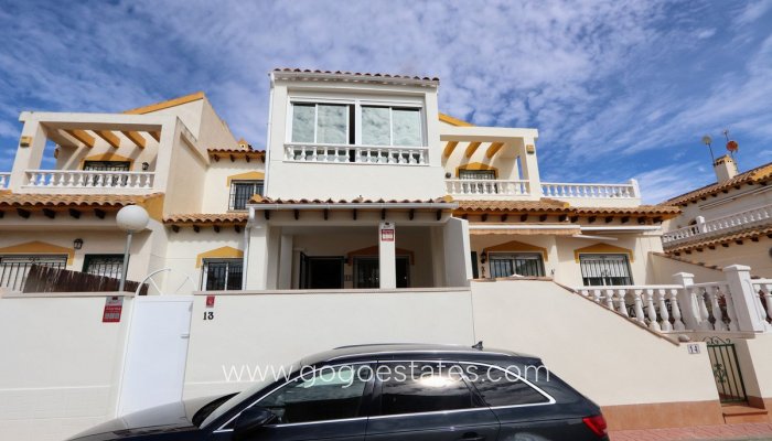 Te koop - Huis - Stadswoning - Orihuela - Punta Prima