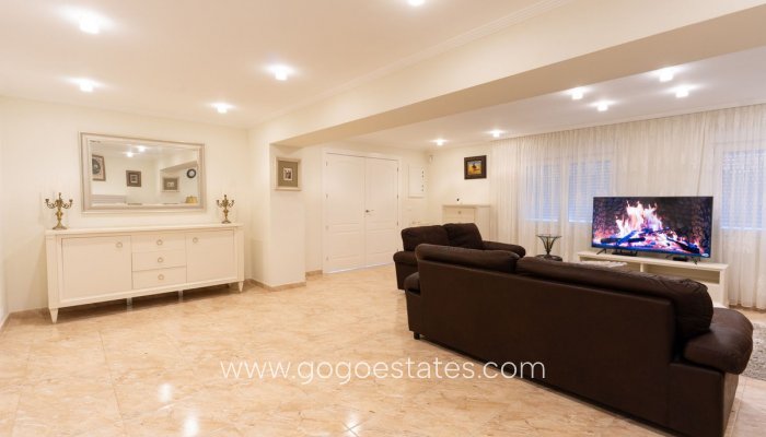 Te koop - Huis - Vrijstaande Villa - Orihuela - Los Balcones