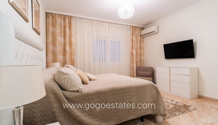 Te koop - Huis - Vrijstaande Villa - Orihuela - Los Balcones