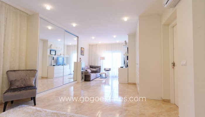 Te koop - Huis - Vrijstaande Villa - Orihuela - Los Balcones