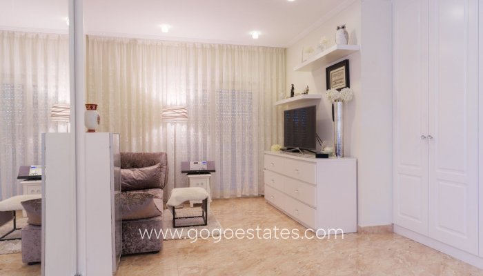 Te koop - Huis - Vrijstaande Villa - Orihuela - Los Balcones