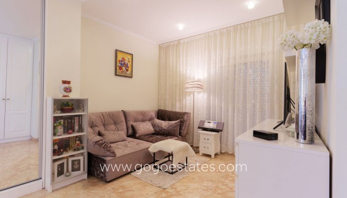 Te koop - Huis - Vrijstaande Villa - Orihuela - Los Balcones