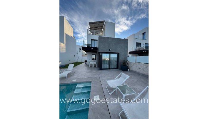 Te koop - Huis - Vrijstaande Villa - Orihuela - Los Balcones