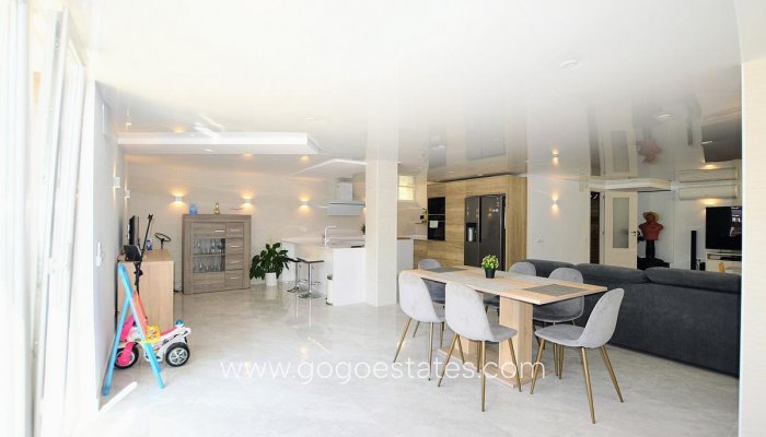 Te koop - Huis - Vrijstaande Villa - Orihuela - Los Altos