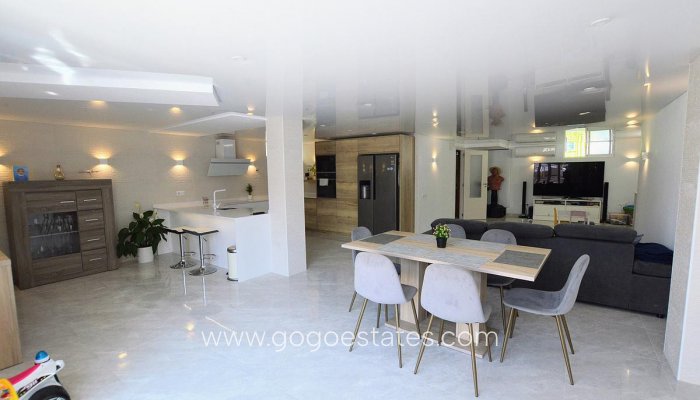 Te koop - Huis - Vrijstaande Villa - Orihuela - Los Altos