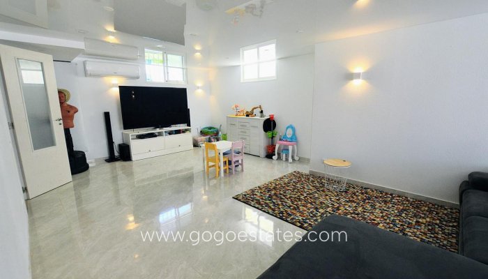 Te koop - Huis - Vrijstaande Villa - Orihuela - Los Altos