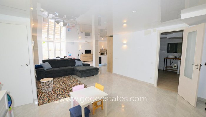 Te koop - Huis - Vrijstaande Villa - Orihuela - Los Altos