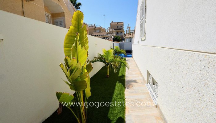 Te koop - Huis - Vrijstaande Villa - Orihuela - Los Altos