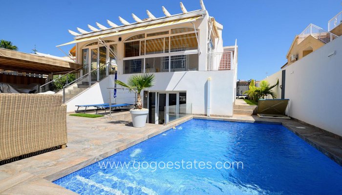 Te koop - Huis - Vrijstaande Villa - Orihuela - Los Altos