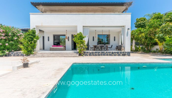 Te koop - Huis - Vrijstaande Villa - Villena - San Juan