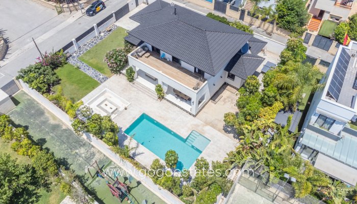 Te koop - Huis - Vrijstaande Villa - Villena - San Juan