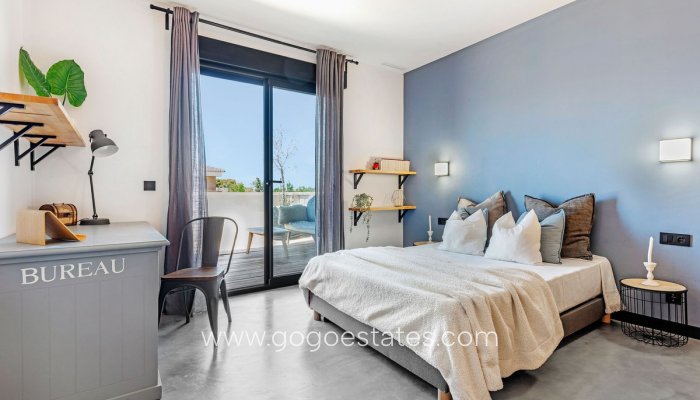 Te koop - Huis - Vrijstaande Villa - Villena - San Juan