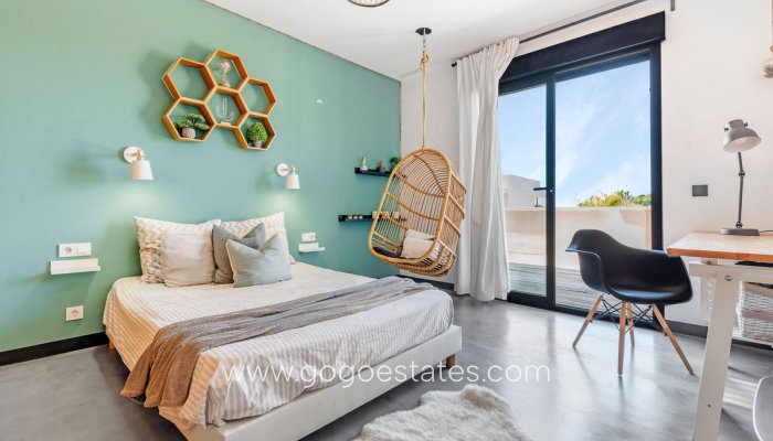 Te koop - Huis - Vrijstaande Villa - Villena - San Juan