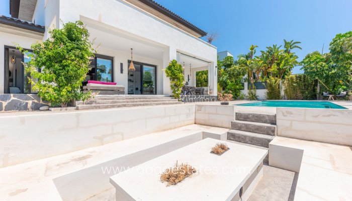 Te koop - Huis - Vrijstaande Villa - Villena - San Juan