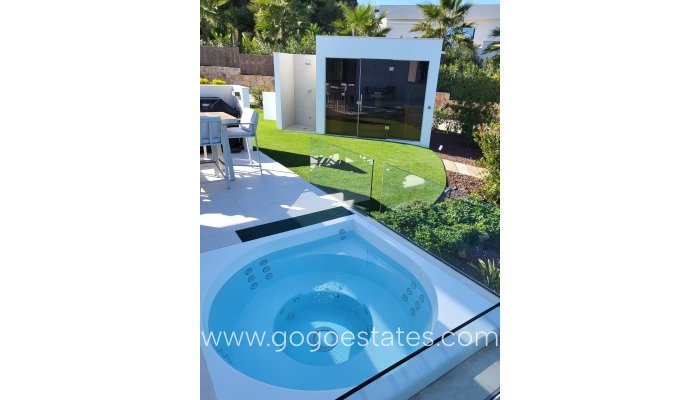 Te koop - Huis - Vrijstaande Villa - Orihuela - Orihuela Costa