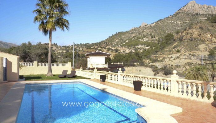 Te koop - Huis - Vrijstaande Villa - Calpe - Calpe Centro
