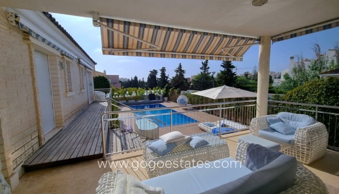 Te koop - Huis - Vrijstaande Villa - Torrevieja - La Mata
