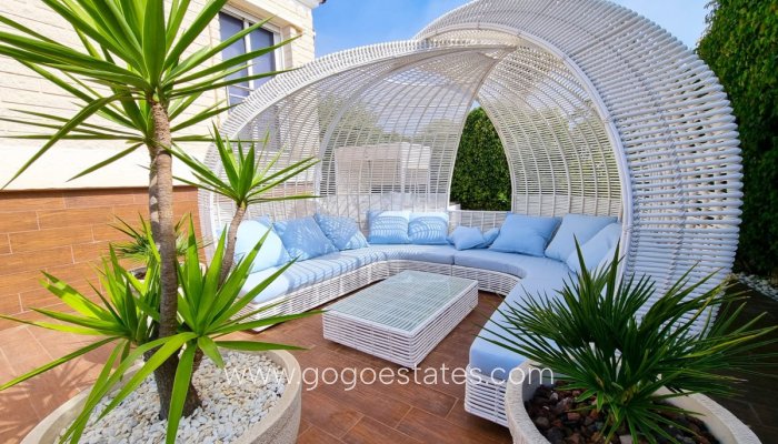 Te koop - Huis - Vrijstaande Villa - Torrevieja - La Mata