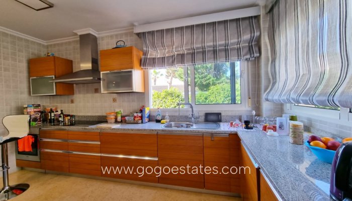 Te koop - Huis - Vrijstaande Villa - Torrevieja - La Mata