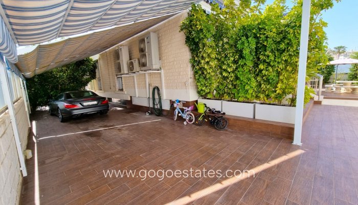 Te koop - Huis - Vrijstaande Villa - Torrevieja - La Mata