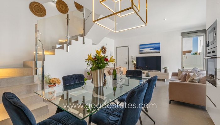 Te koop - Huis - Vrijstaande Villa - Orihuela - Villamartin