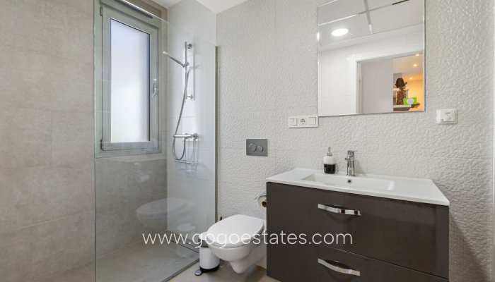 Te koop - Huis - Vrijstaande Villa - Orihuela - Villamartin