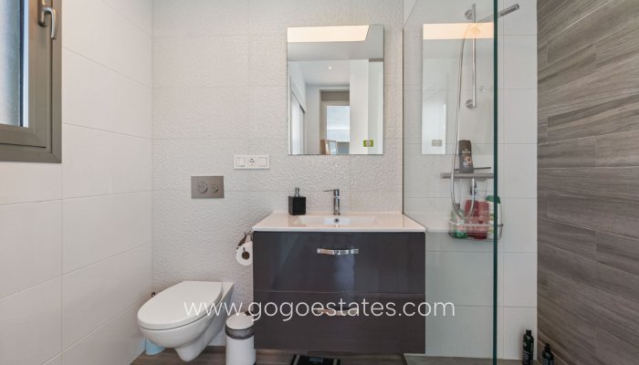 Te koop - Huis - Vrijstaande Villa - Orihuela - Villamartin