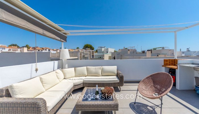 Te koop - Huis - Vrijstaande Villa - Orihuela - Villamartin