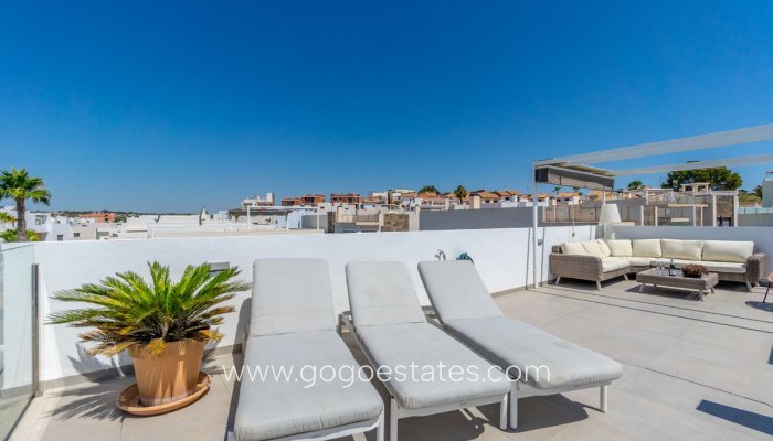 Te koop - Huis - Vrijstaande Villa - Orihuela - Villamartin