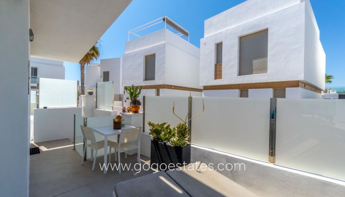 Te koop - Huis - Vrijstaande Villa - Orihuela - Villamartin