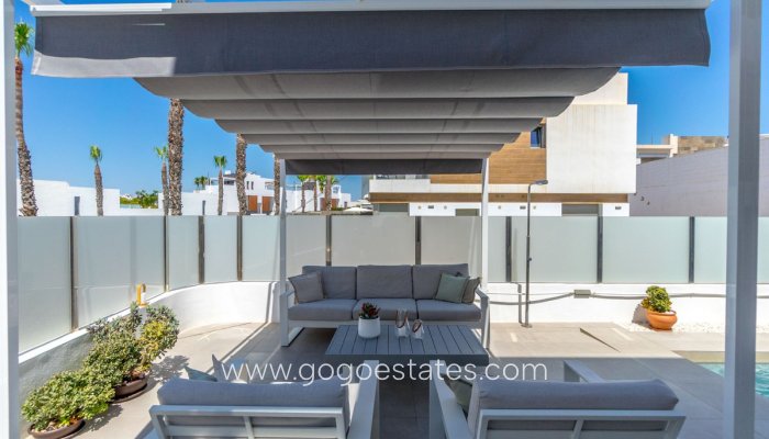 Te koop - Huis - Vrijstaande Villa - Orihuela - Villamartin