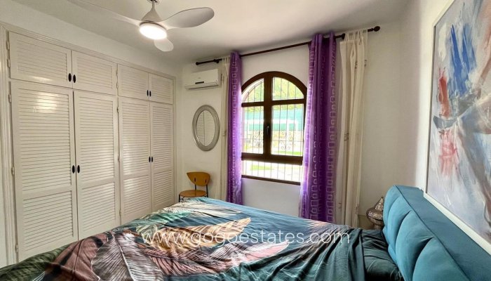 Te koop - Huis - Vrijstaande Villa - Orihuela - Villamartin