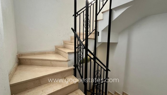 Te koop - Appartement - Appartement op de middelste verdieping - Torrevieja - Torrevieja Centro