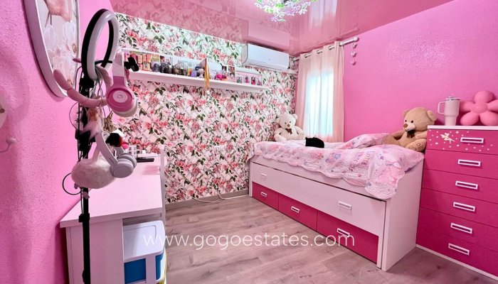 Te koop - Appartement - Appartement op de middelste verdieping - Torrevieja - Torrevieja Centro