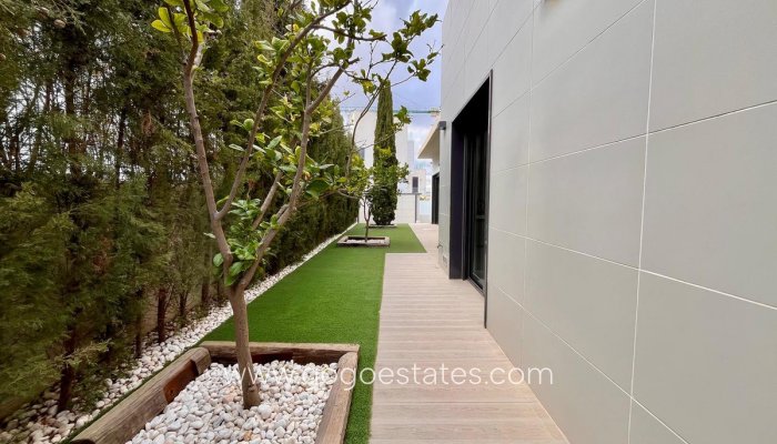 Te koop - Huis - Vrijstaande Villa - Orihuela - Dehesa de Campoamor