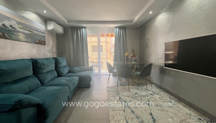 Te koop - Appartement - Appartement op de middelste verdieping - Torrevieja - Torrevieja Centro